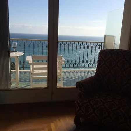 70m2 Plus 15m2 Terrace Seaview Plus Garagebox Apartamento San Remo